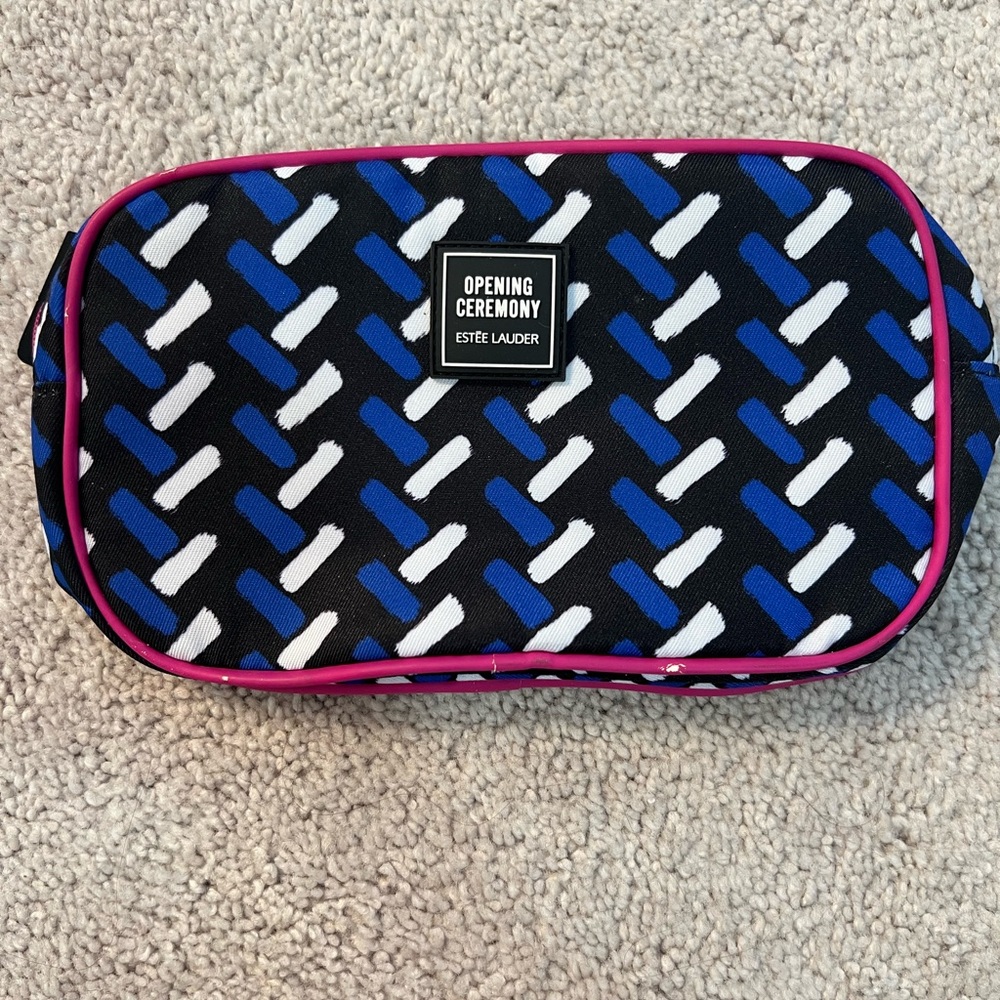 Estée Lauder makeup bag